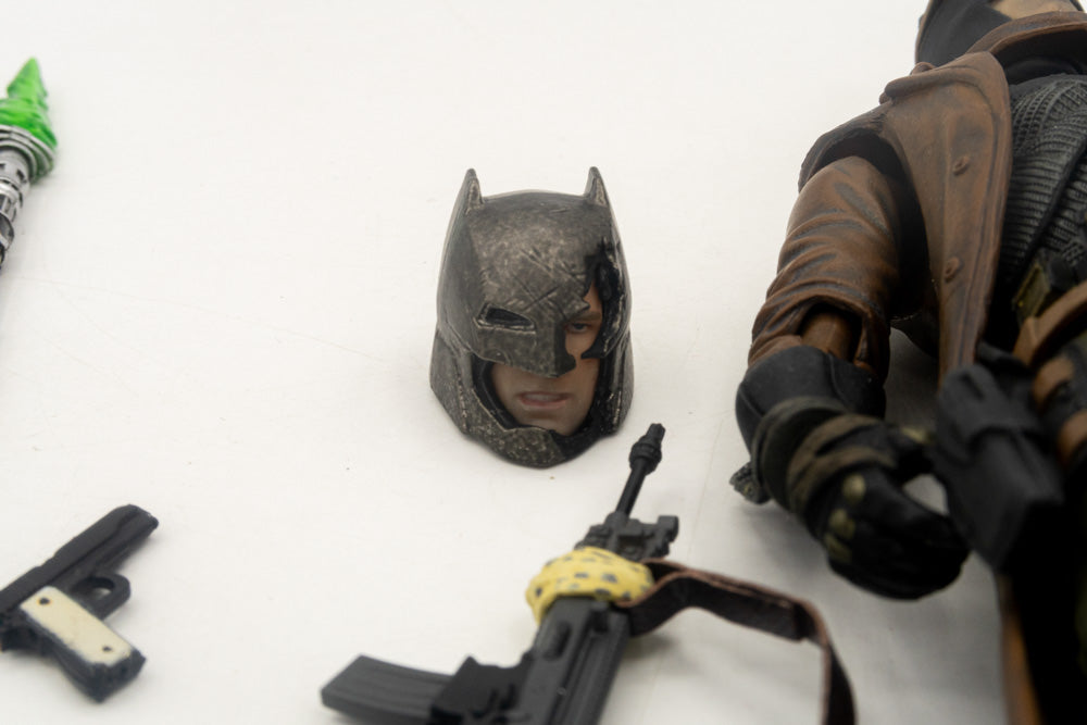 Mafex Knightmare Batman Actionfigur 16 cm