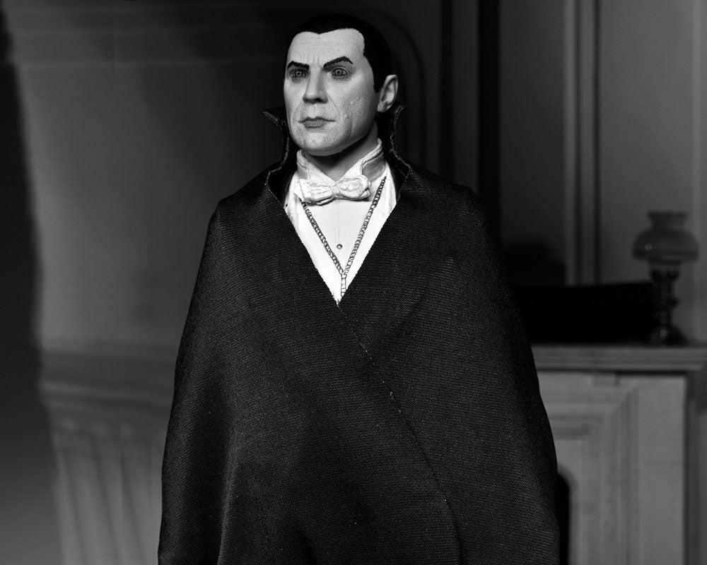 Universal Monsters Actionfigur Ultimate Dracula (Carfax Abbey) 18 cm Verpackung beschädigt